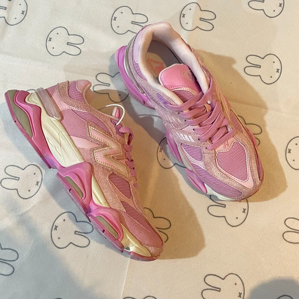 New Balance Pink Low-Top 9060 Sneakers - Picture 2 of 5